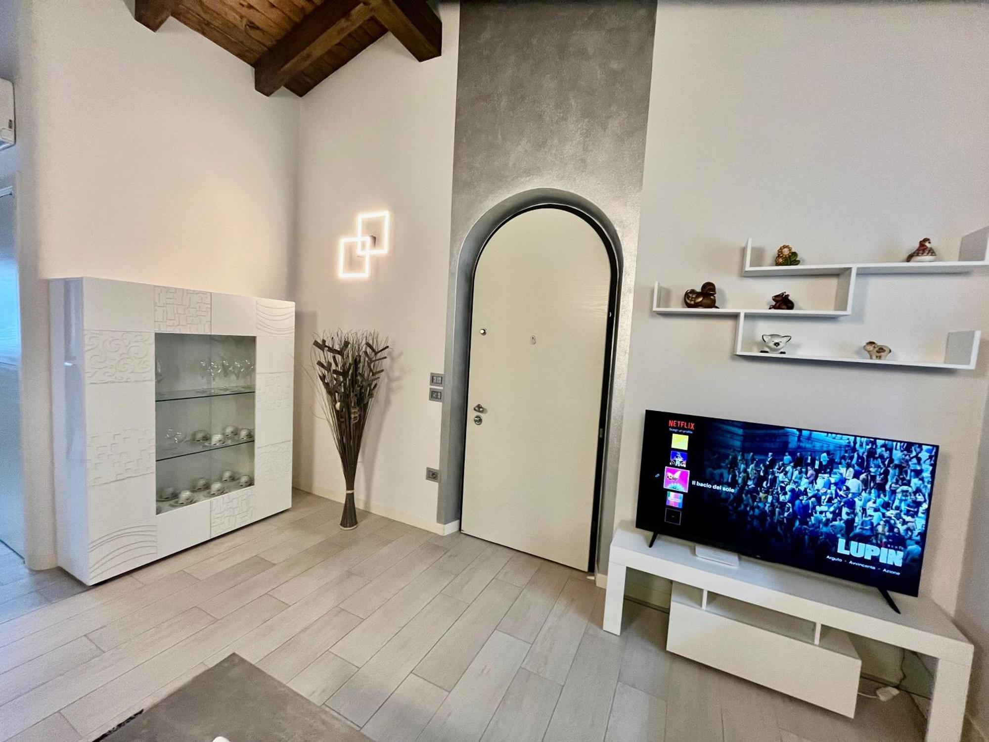 Il Bacio Del Sole Apartment Lovere Ngoại thất bức ảnh