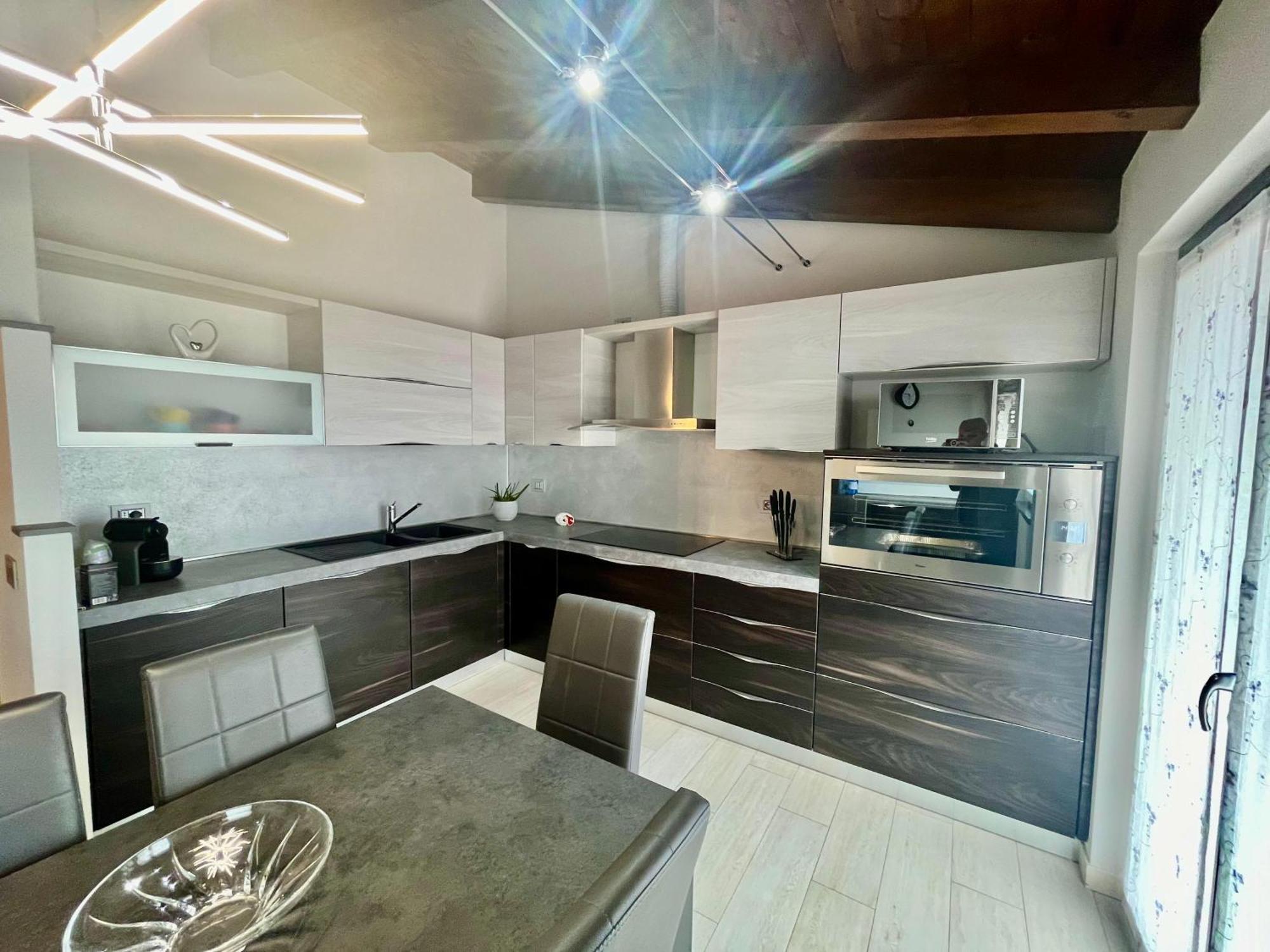 Il Bacio Del Sole Apartment Lovere Ngoại thất bức ảnh