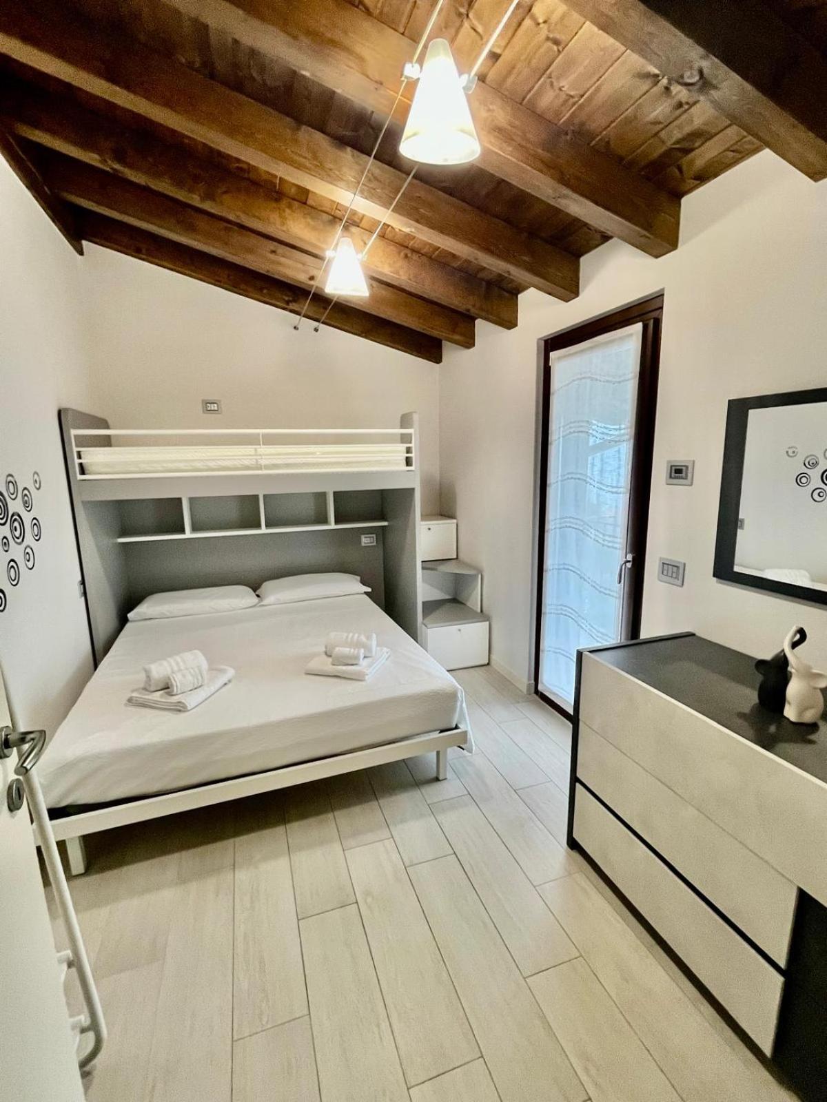 Il Bacio Del Sole Apartment Lovere Ngoại thất bức ảnh