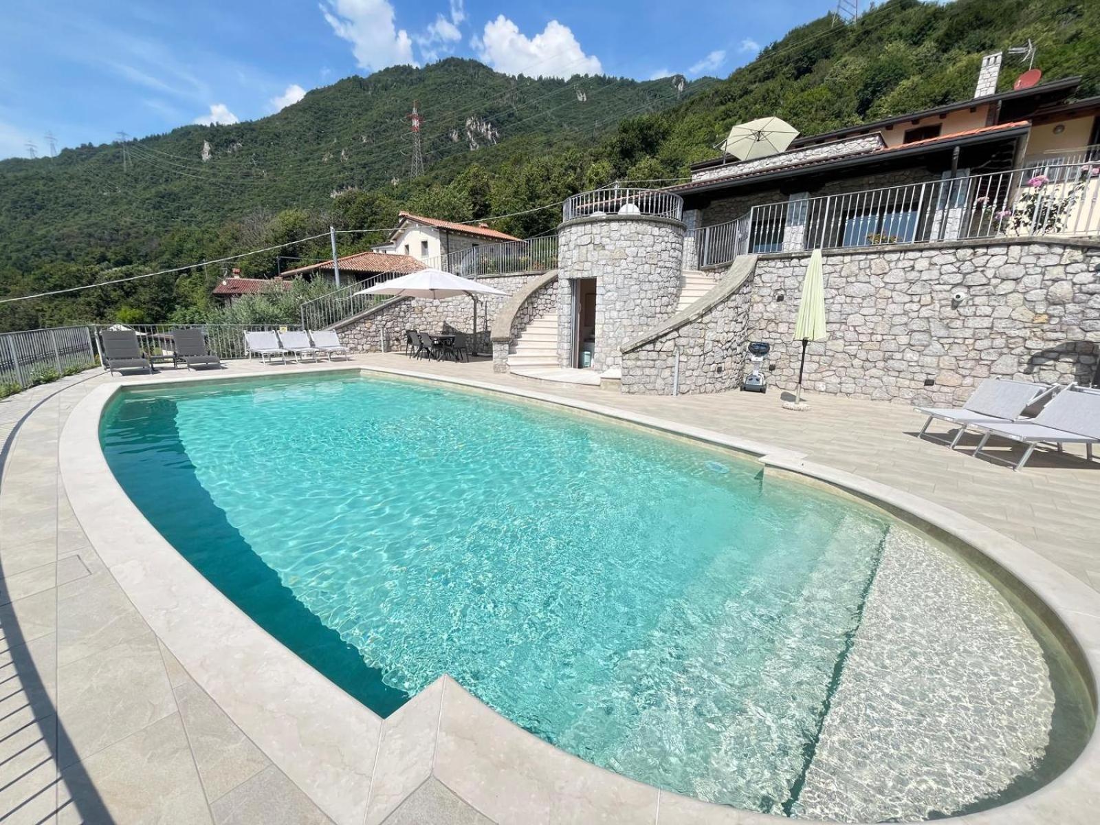 Il Bacio Del Sole Apartment Lovere Ngoại thất bức ảnh